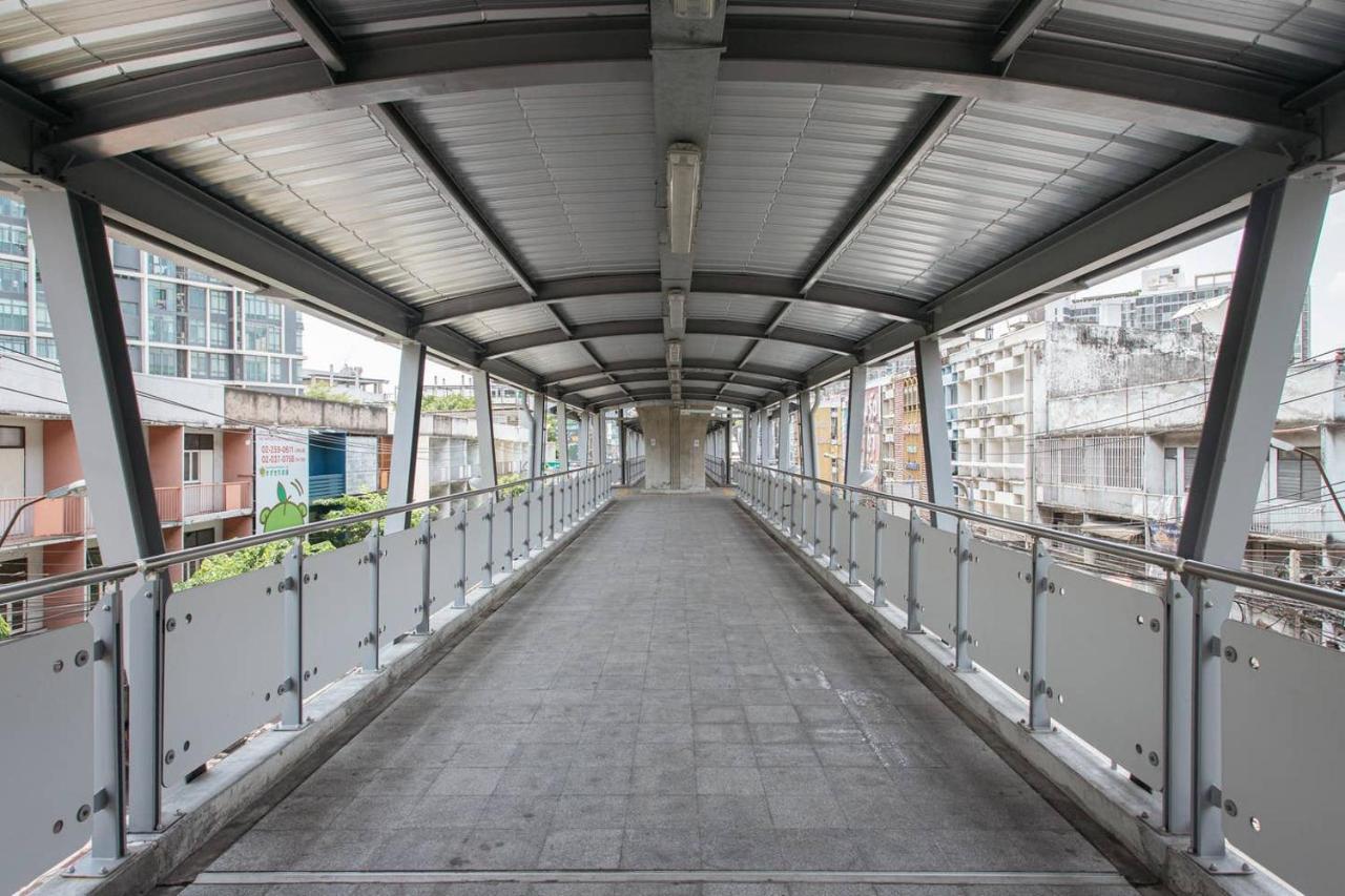 U3 Large 2 Bedroom Full kitchen near BTS Udomsuk Bangkok Eksteriør bilde